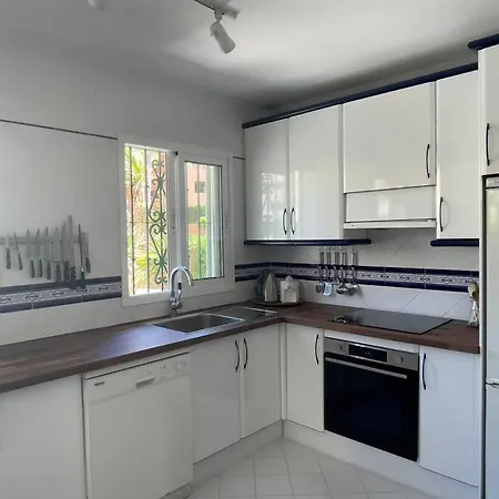 Nyaraló Spectacular Views At Beachfront Townhouse Rdr318 Estepona