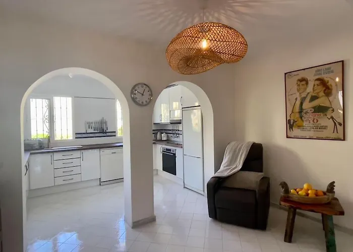 Spectacular Views At Beachfront Townhouse Rdr318 Estepona