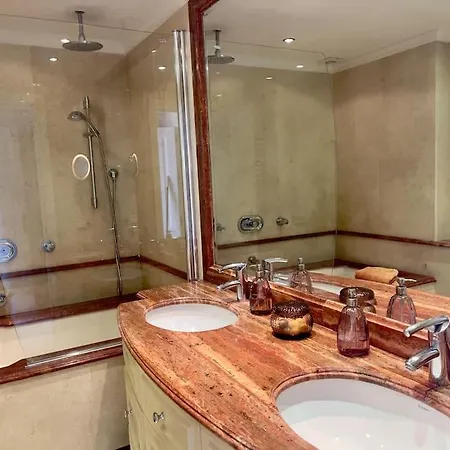 Vakantiehuis Spectacular Views At Beachfront Townhouse Rdr318 *