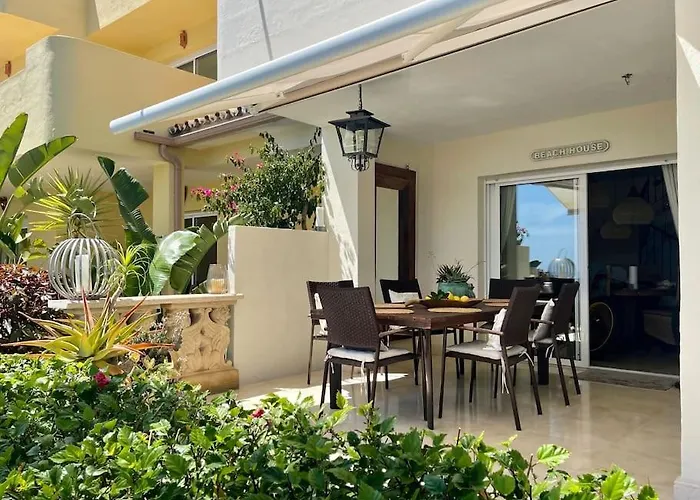 Holiday home Spectacular Views At Beachfront Townhouse Rdr318 *